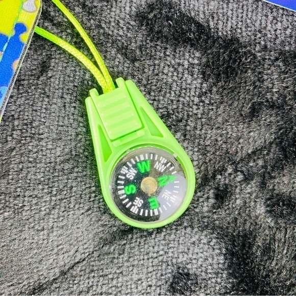 Water Bottle Pocket Key Finder Whistle Flashlight Compass - Picture 5 of 9